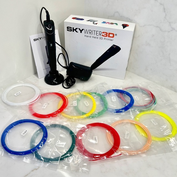 SkyWriter 3D Handheld 3D Printing Pen V2 - 11 Packs of Filament - Clean Nozzle! - Picture 2 of 10